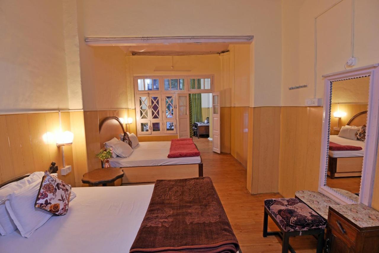 India Hotel - Lake View - Mall Road Nainital Εξωτερικό φωτογραφία