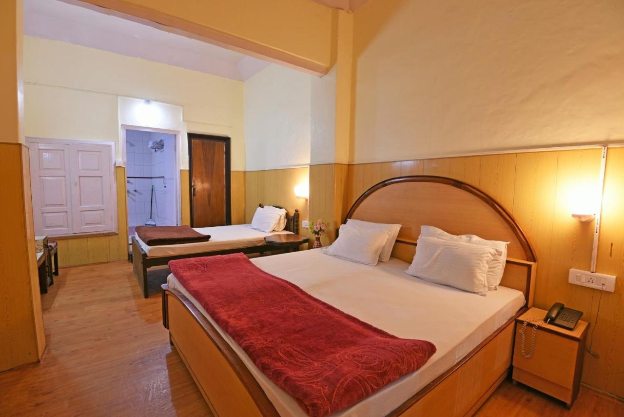 India Hotel - Lake View - Mall Road Nainital Εξωτερικό φωτογραφία